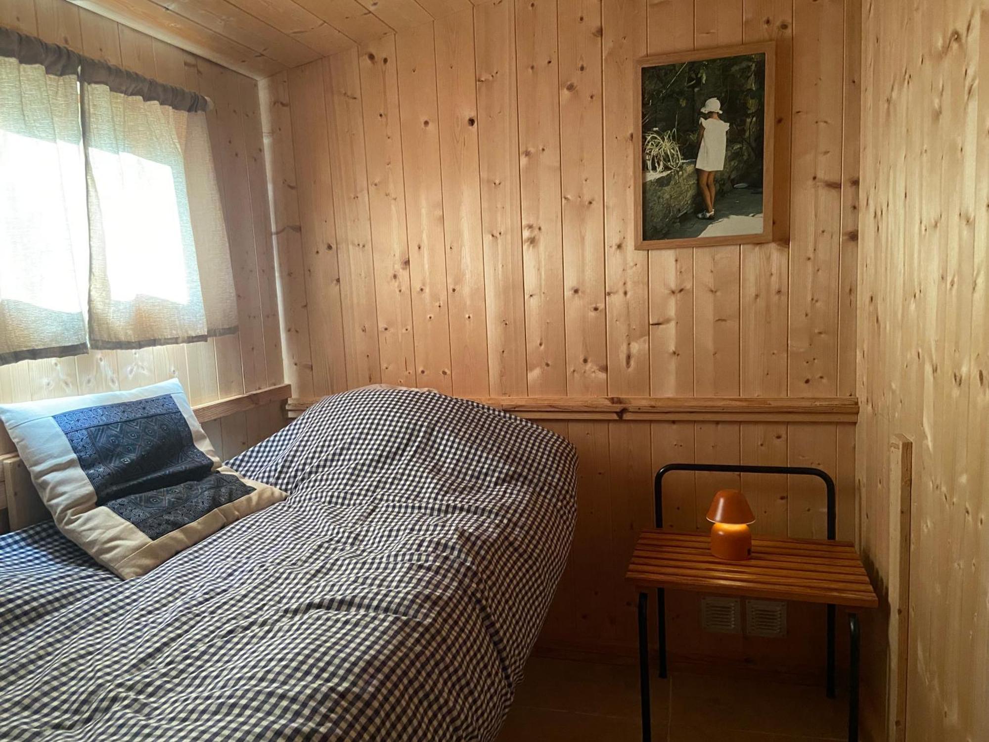 Le Bon Chemin Studio Stockholm Sainte-Nathalène Extérieur photo